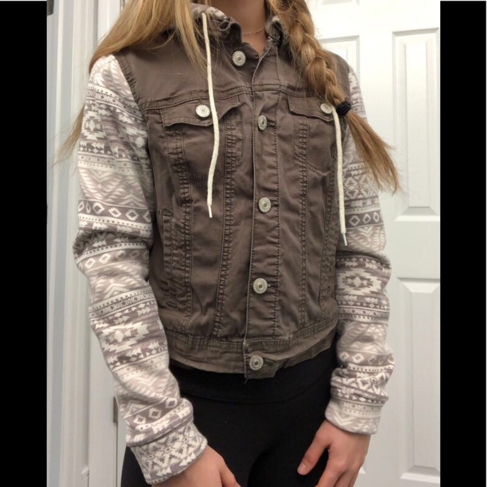 Hooded denim jacket
